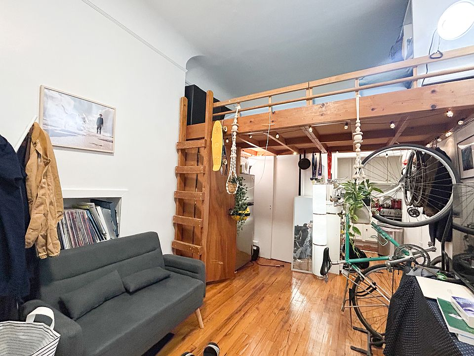 1st image of 308 W 105th St APT 2b