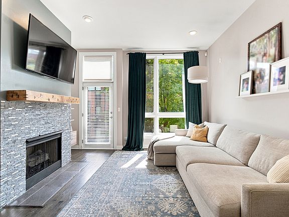 5th image of 2341 W George St