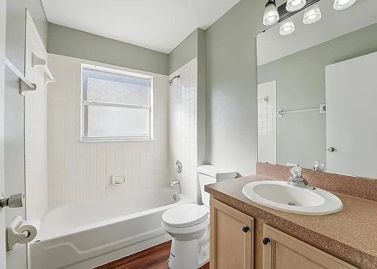 938 River Wind Ave — Photo 2