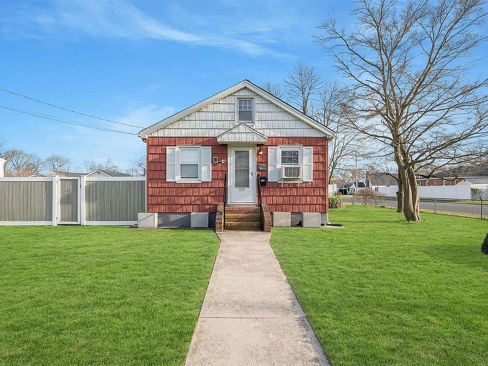 1st image of 104 Overton Street