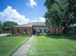 101 Presbytere Pkwy, Lafayette, LA 70503
