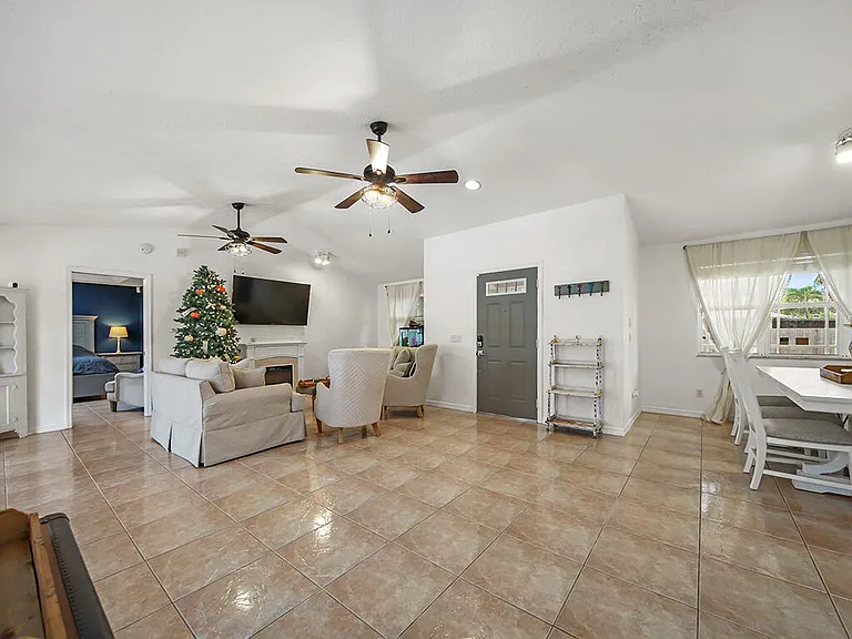 3051 SW Earl Ave — Photo 12