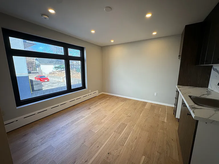 105 Rosemount Ave #8 — Photo 10
