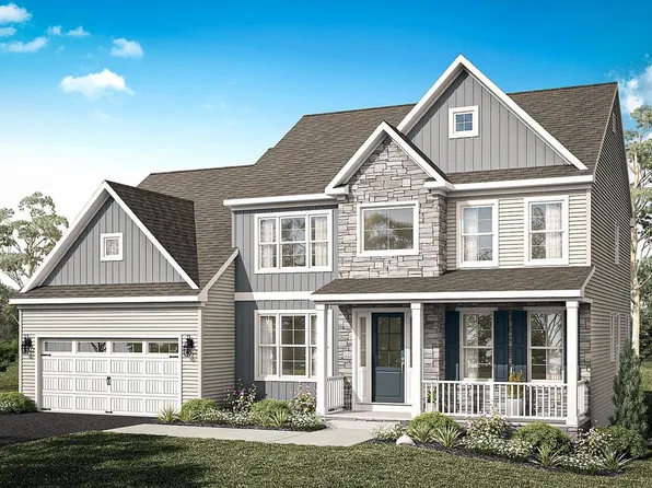 221 E 5th St, East Greenville, PA 18041