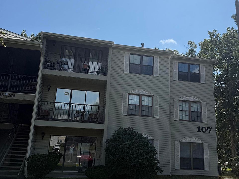 1st image of 163 Colonial Ct