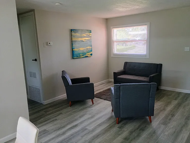 5834 Forest Grove Blvd — Photo 3