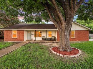 112 Texas Ave, Hewitt, TX 76643
