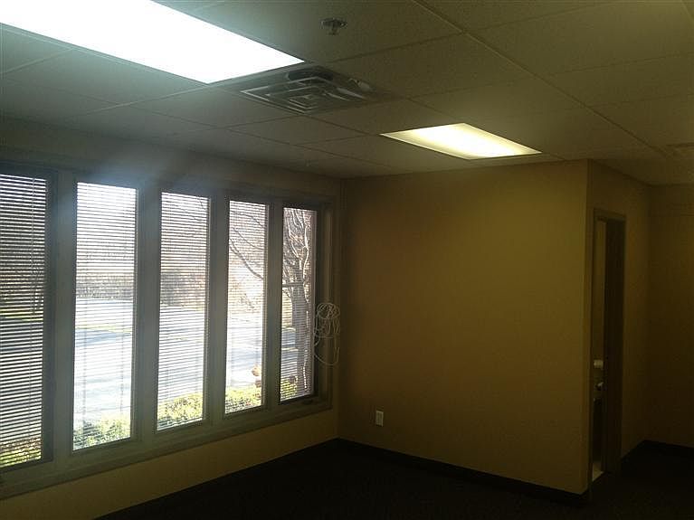 2nd image of 2951 Thornhills Ave SE