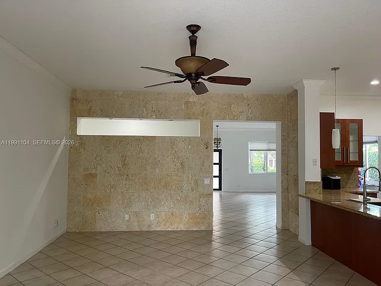 1137 Croton Ct — Photo 15