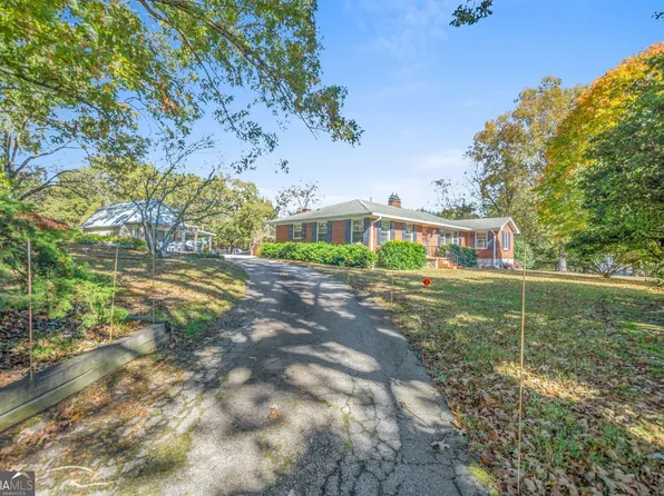 3749 Centerville Rosebud Rd, Snellville, GA 30039