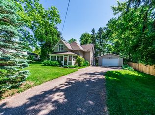 711 Anderson St W, Stillwater, MN 55082