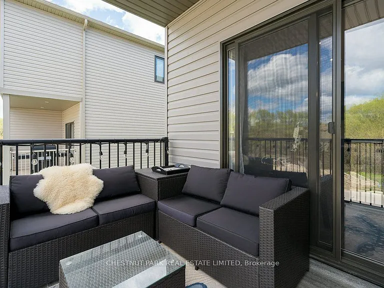87 Buchanan Ave — Photo 16