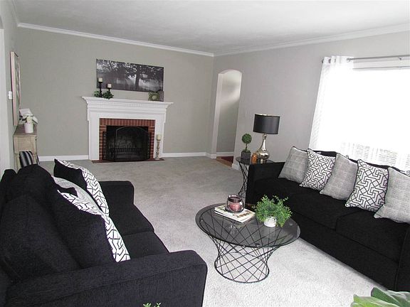 2nd image of 128 Vale Ave N