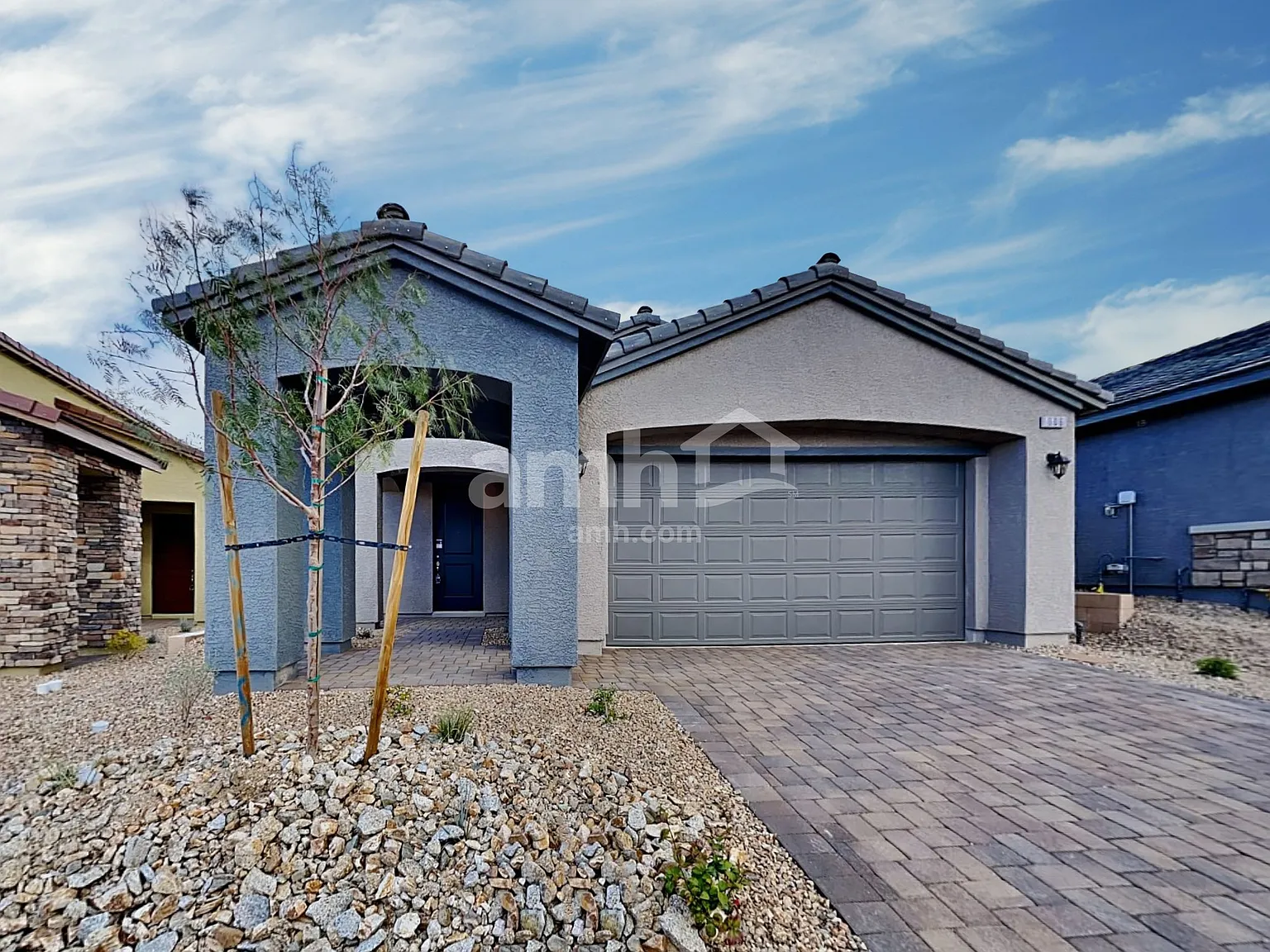 3 bed, 2.0 bath, 1718 sqft, $2,345 — Photo 1