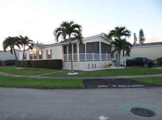 957 SW 116th Way, Davie, FL 33325