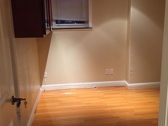 4th image of 688 Templeton Ave