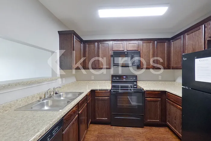 5004 Thomas St #A — Photo 5