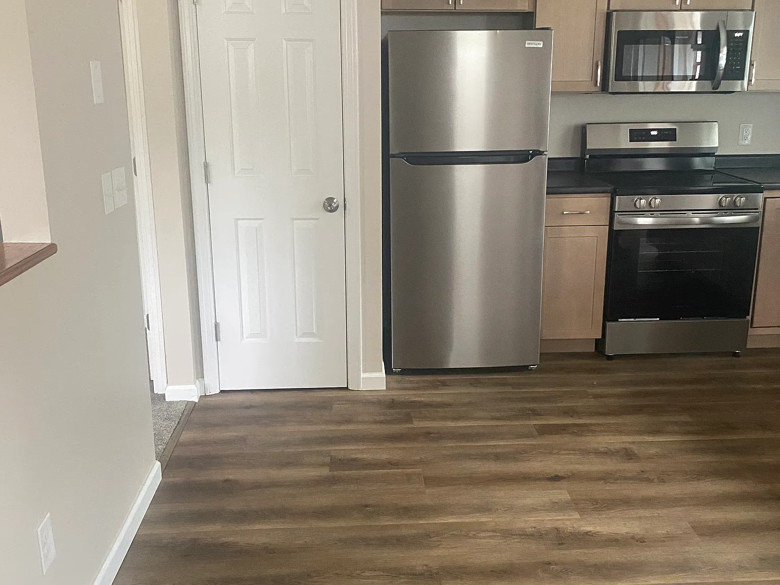 2 bed, 1.5 bath, $2,200 — Photo 3