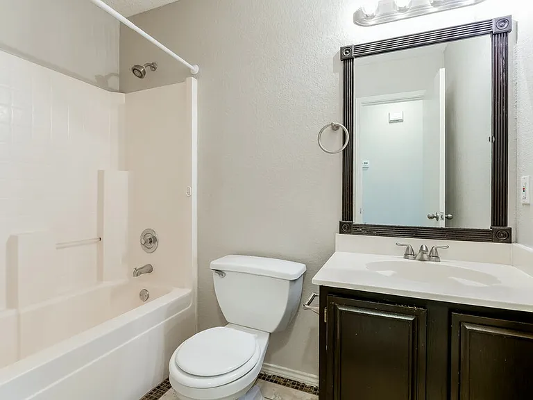 6204 Tidewater Dr — Photo 15