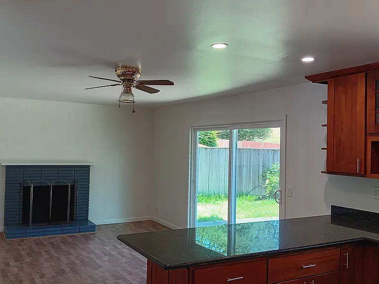 15 Carmel Dr — Photo 10