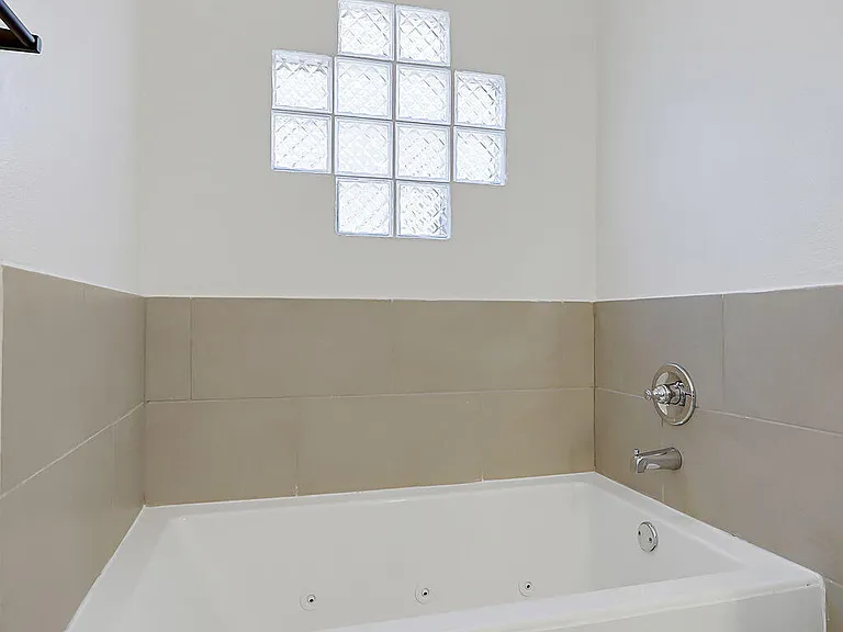 533 Paseo Modesto Dr — Photo 16