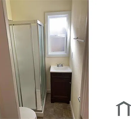 6410 N Paramount Blvd #5 — Photo 4