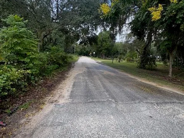 104 FLORADANDY Road, Hawthorne, FL 32640