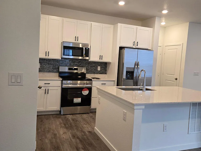 669 McGeal Pl — Photo 33