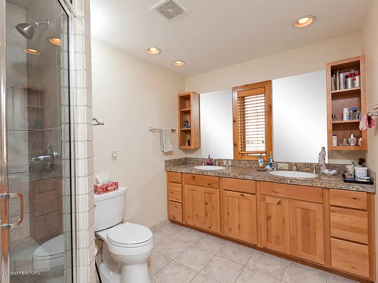 4100 S Wilson Rd — Photo 6