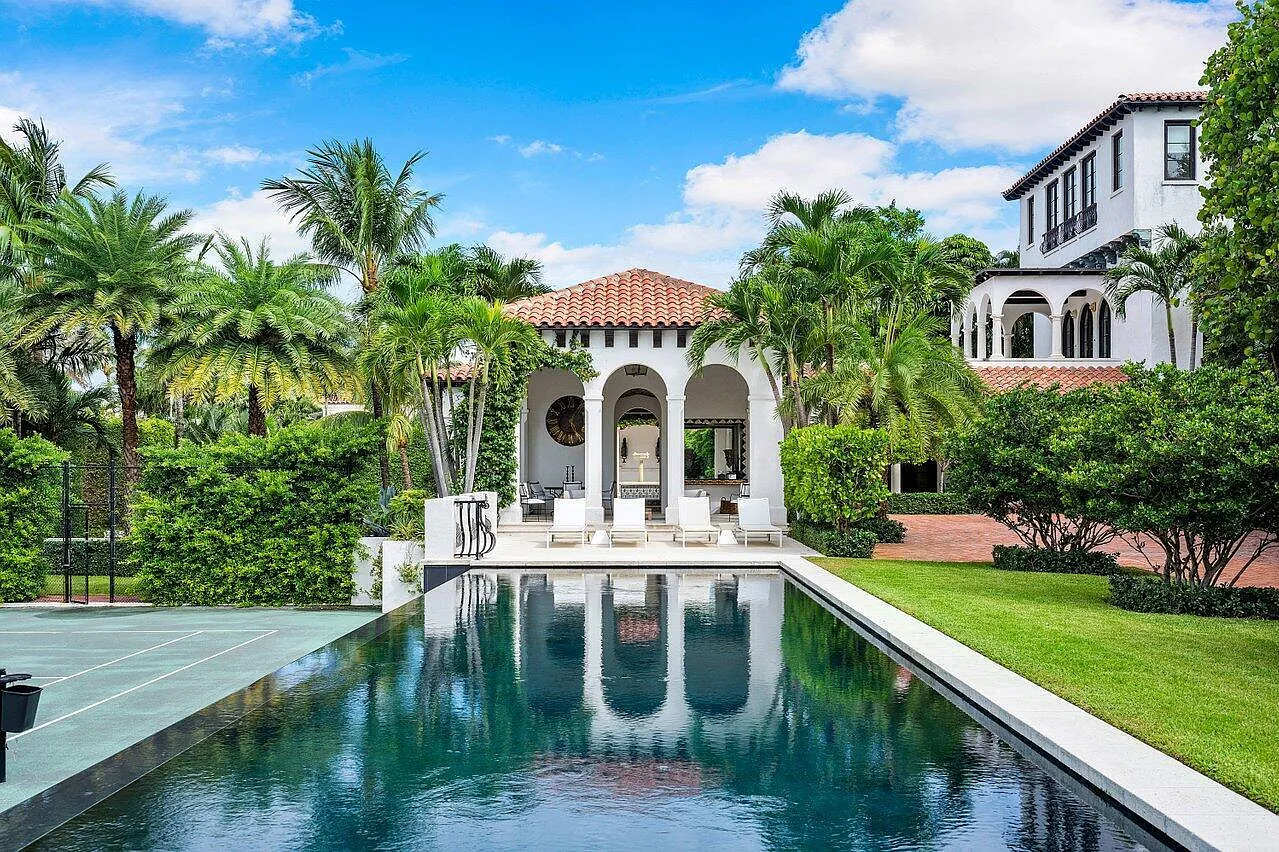 5 bed, 9.0 bath, 6357 sqft, $150,000 — Photo 1