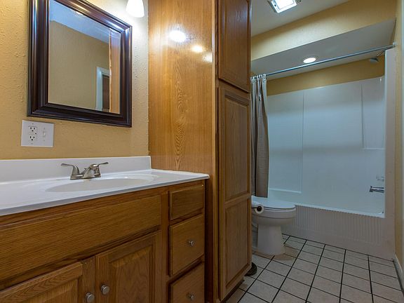 2nd image of 515 Wingate Blvd #515