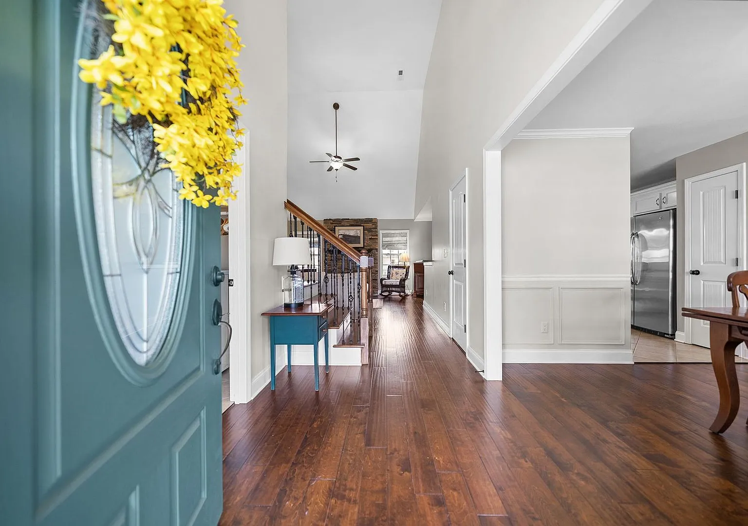 3 Bedroom House in the Beautiful Hickory Wild! With Bonus Room AND Fenced Backyard! — Photo 4