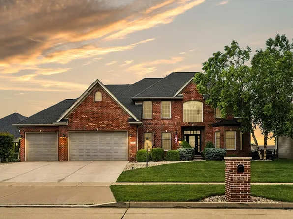 1812 Savanna Dr, Champaign, IL 61822