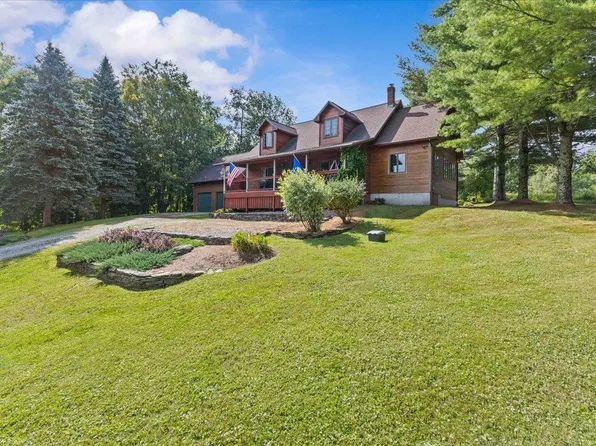 77 Eacker Drive, Cambridge, VT 05464