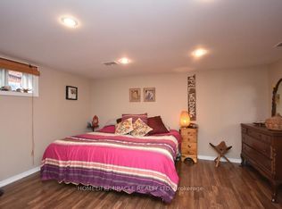 1476 Cawthra Rd, Mississauga, ON L5G4L2