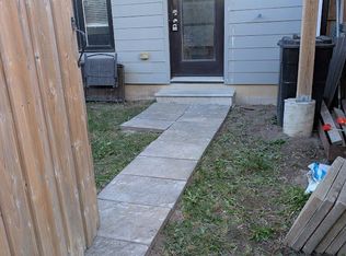 540 Essa Rd #17, Barrie, ON L4N9E5
