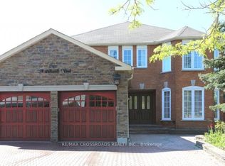 1 Muirbank Blvd #B2, Toronto, ON M1C4R8