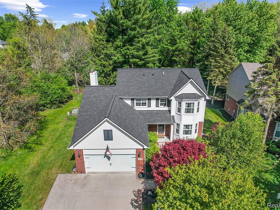 1st image of 25951 Abbey Dr