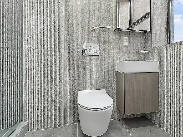 170 1st Ave #2 — Photo 9