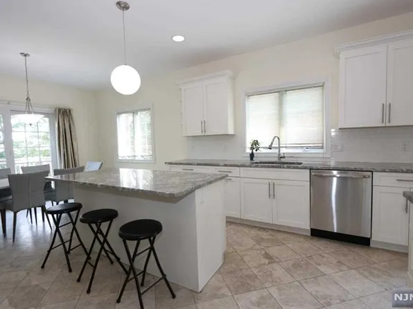 1513 13th Street image 10 of 26