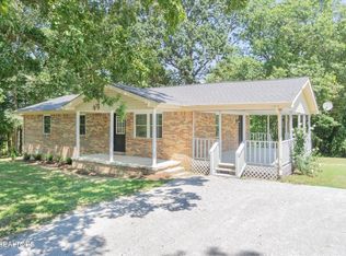 90 Vernon Ln, Spencer, TN 38585