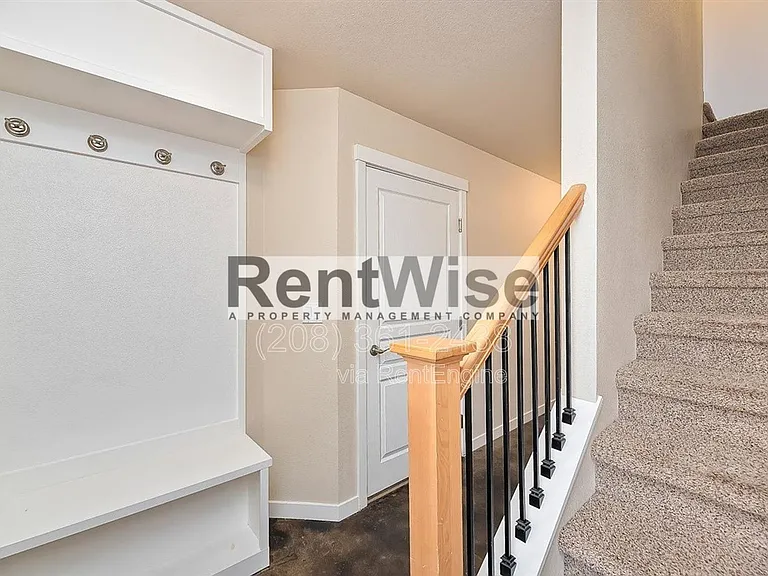 8732 W Pine Valley Ln — Photo 14