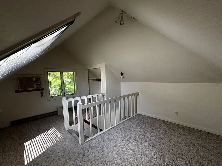 319 N Park Ave — Photo 8