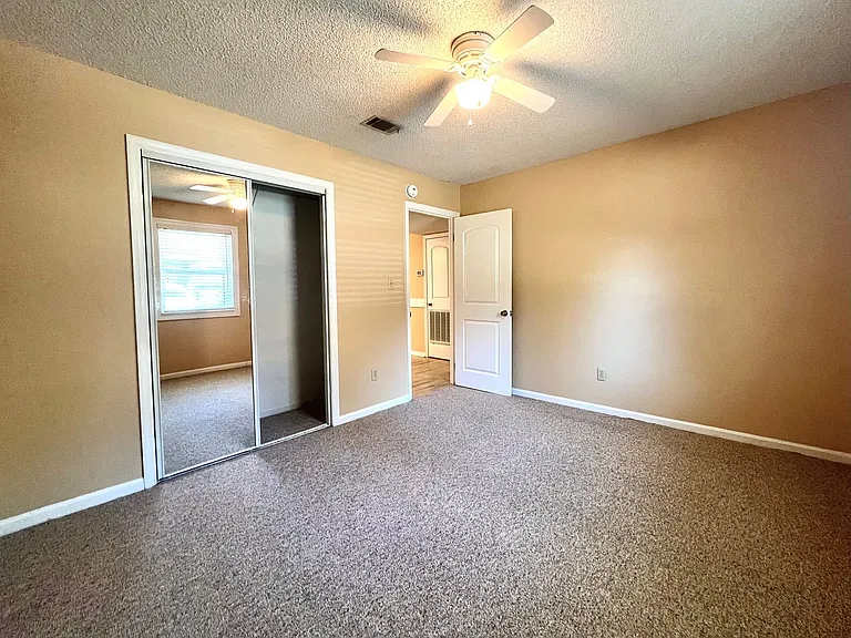 2475 Sunburst Pl — Photo 32