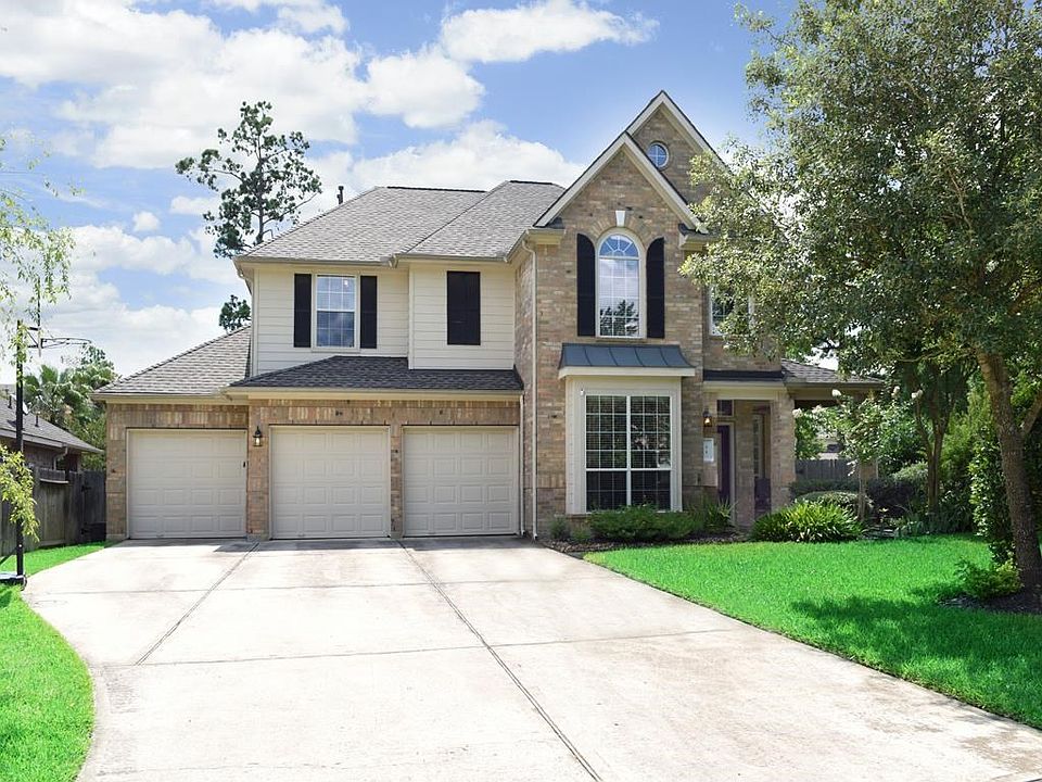 Outstanding 5-bedroom, 3.5 bath home with full 3-car garage.