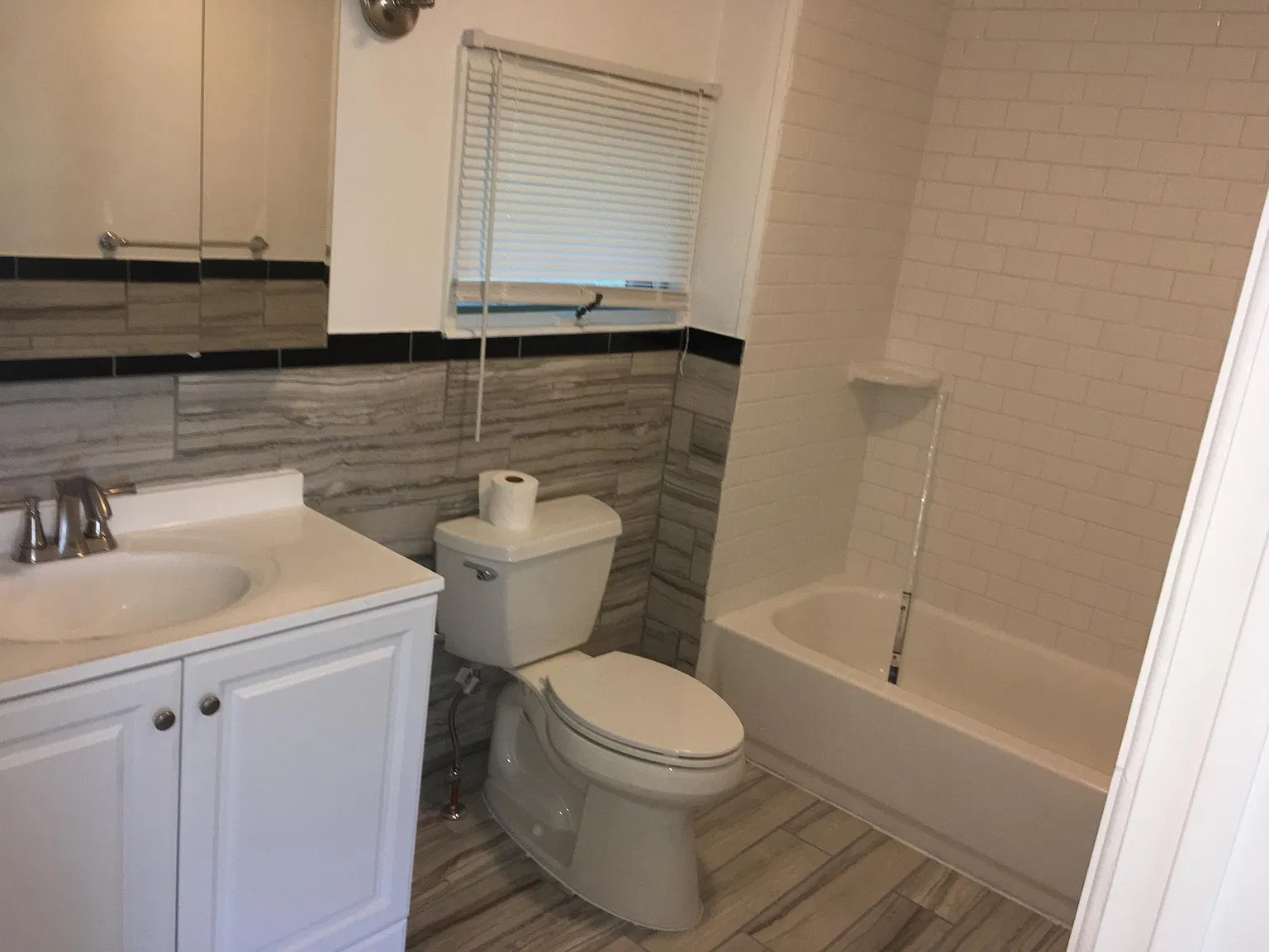 3 bed, 1.5 bath, 1100 sqft, $3,325 — Photo 4