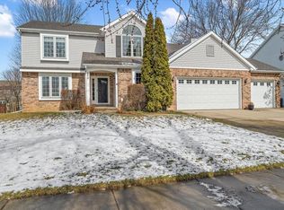 3310 Brittany Cir, Bloomington, IL 61704