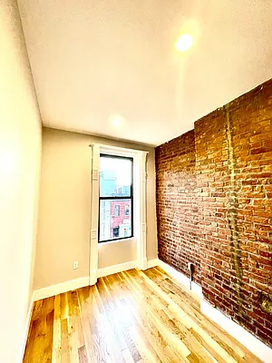 Rented by Pear NYC LLC | media 35