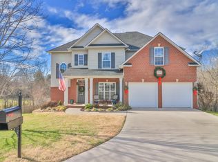2450 Amber Dawn Ln, Knoxville, TN 37920