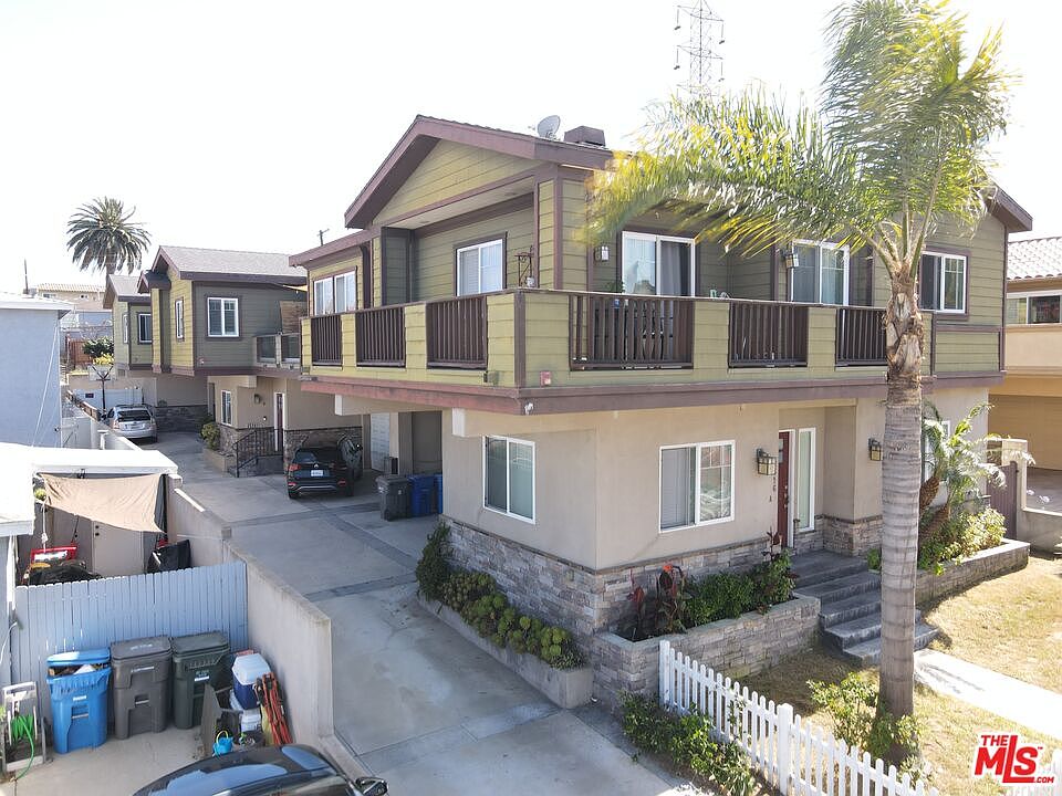 1st image of 2516 Gates Ave Unit B